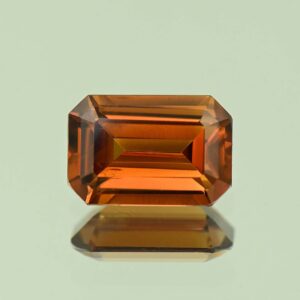 OrangeZircon eme cut 9.6x6.5mm 3.12cts N zn7485