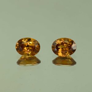 OrangeZircon oval pair 8.5x6.5mm 4.48cts N zn4222