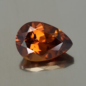 OrangeZircon pear 10.1x7.0mm 3.17cs N zn2809