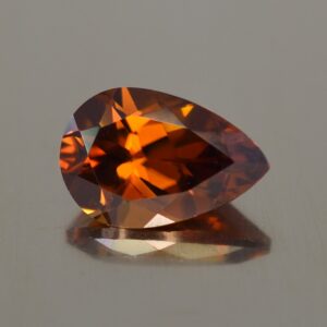 OrangeZircon pear 12.0x8.0mm 4.78cts N zn2814