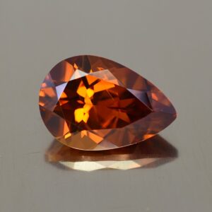 OrangeZircon pear 12.6x8.7mm 5.69cts N zn2813