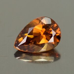 OrangeZircon pear 6.5x4.5mm 0.86cts N zn2804