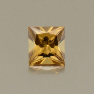 OrangeZircon princess 4.0mm 0.45cts N zn4859