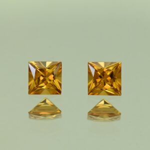 OrangeZircon princess pair 4.0mm 0.92cts N zn4231