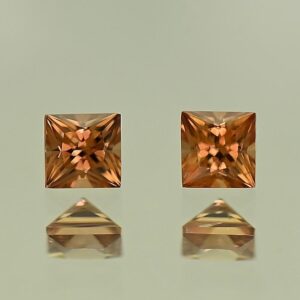 OrangeZircon princess pair 4.0mm 1.10cts N zn7821