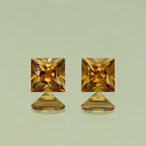 OrangeZircon princess pair 5.0mm 1.87cts N zn4238