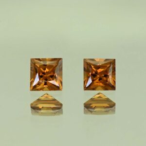 OrangeZircon princess pair 5.0mm 1.91cts N zn4246