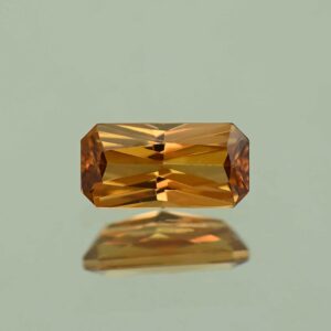 OrangeZircon rad 8.0x4.0mm 1.25cts N zn7151