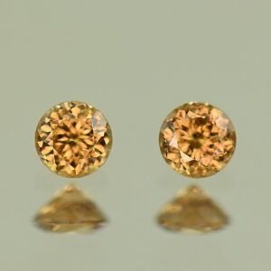 OrangeZircon round pair 4.0mm 0.79cts N zn7826