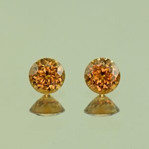 OrangeZircon round pair 4.5mm 1.05cts N zn4104
