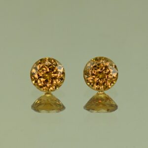 OrangeZircon round pair 5.5mm 2.01cts N zn4111