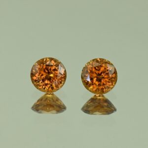 OrangeZircon round pair 6.0mm 2.54cts N zn4122