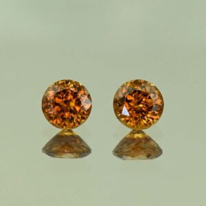 OrangeZircon round pair 6.0mm 2.65cts N zn4120