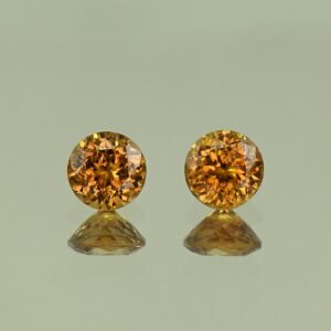 OrangeZircon round pair 6.0mm 2.68cts N zn4119