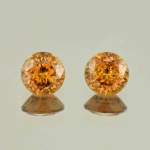 OrangeZircon round pair 7.0mm 3.97cts N zn6581