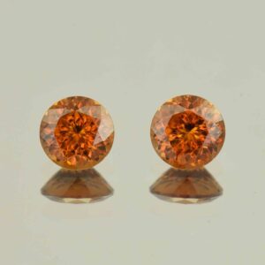 OrangeZircon round pair 7.0mm 4.02cts N zn6584