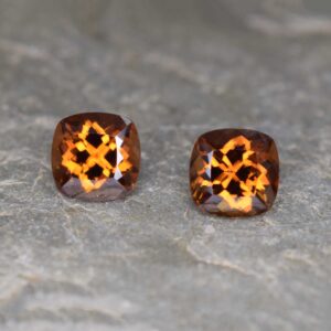 OrangeZircon sq cush pair 7.5mm 5.97cts N zn2775