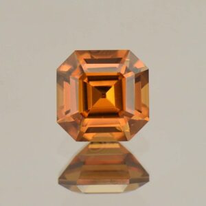 OrangeZircon sq eme cut 6.0mm 1.55cts N zn6593