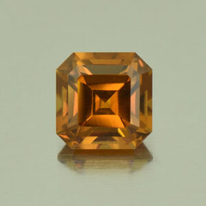 OrangeZircon sq eme cut 6.0mm 1.71cts N zn5342