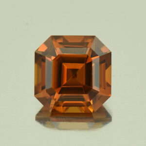 OrangeZircon sq eme cut 7.0mm 2.56cts N zn5639 SOLD