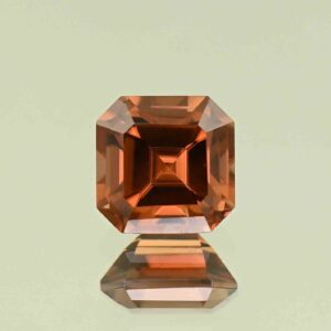 OrangeZircon sq eme cut 7.5mm 3.42cts N zn7616