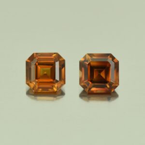 OrangeZircon sq eme cut pair 5.5mm 2.37cts N zn5339