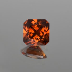 OrangeZircon sq radiant 8.6mm 4.31cts N