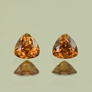 OrangeZircon trill pair 4.5mm 0.97cts N zn7847