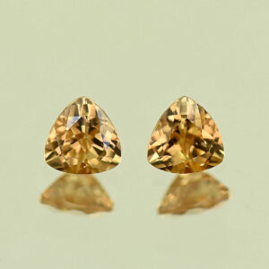 OrangeZircon trill pair 5.0mm 1.45cts N zn7849