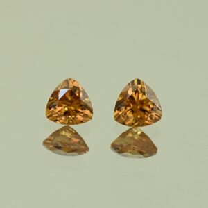 OrangeZircon trill pair 5.5mm 1.82cts N zn4168