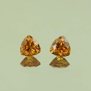 OrangeZircon trill pair 6.0mm 2.35cts N zn4174