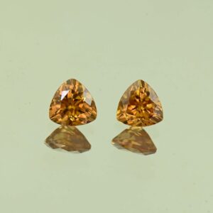 OrangeZircon trill pair 6.0mm 2.36cts N zn4175