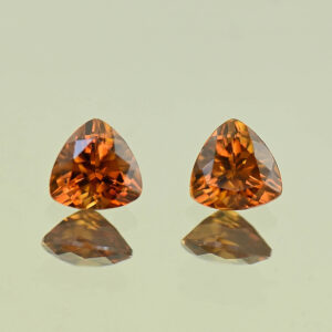 OrangeZircon trill pair 6.1mm 2.30cts N zn7853