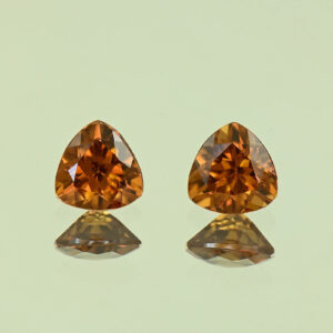 OrangeZircon trill pair 6.2mm 2.40cts N zn4181