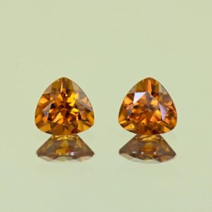 OrangeZircon trill pair 7.0mm 3.56cts N zn4191