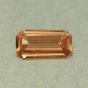 PadOrangeSapphire eme cut 7.9x3.9mm 0.68cts N sa841