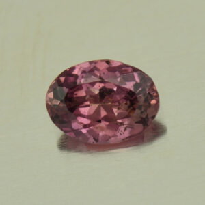 PadOrangeSapphire oval 6.1x4.6mm 0.57cts H sa548