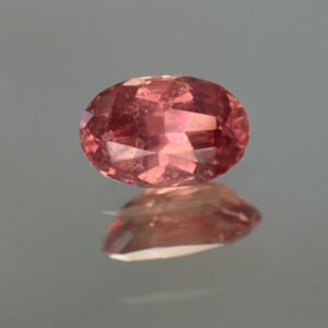 PadOrangeSapphire oval 7.3x4.8mm 0.94cts N sa346 crop