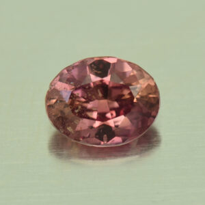 PadOrangeSapphire oval 7.3x5.7mm 1.40cts N sa555