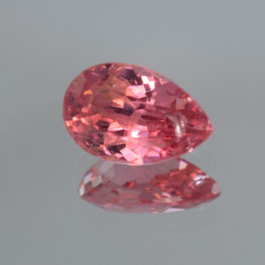 PeachSpinel_pear_10.2x6.7mm_2.37cts_N_sp159.jpg