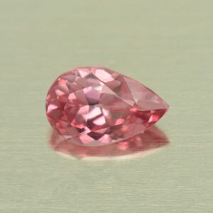PeachSpinel pear 7.9x5.1mm 1.02cts N sp814
