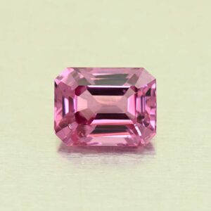 PinkSpinel eme cut 8.9x6.9mm 2.73cts N sp939