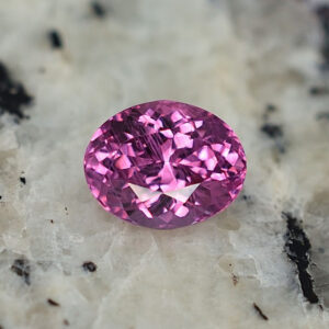 PinkSpinel_oval_8.5x6.8mm_2.24cts_sp120.jpg