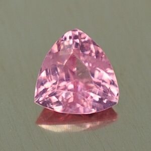 PinkSpinel trillion 5.5mm 0.60cts sp277