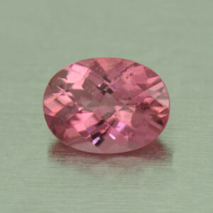 PinkTourmaline ch oval 8.1x6.1mm 1.21cts N tm882