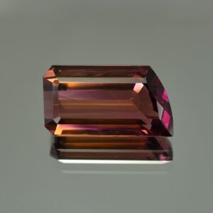PinkTourmaline eme taper 21.7 18.5x12.1mm 20.03cts N tm1228