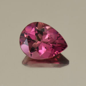 PinkTourmaline pear 9.6x7.3mm 1.87cts H tm644