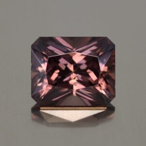 PinkZircon rad 11.2x9.2mm 7.27cts N zn2873