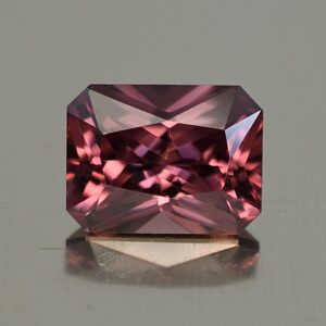 PinkZircon rad 8.5x6.5mm 2.84cts N zn2863