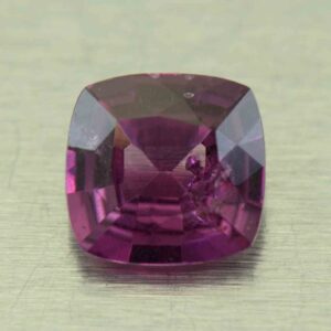PurpleGarnet cush 5.7x5.5mm 0.79cts N pl329